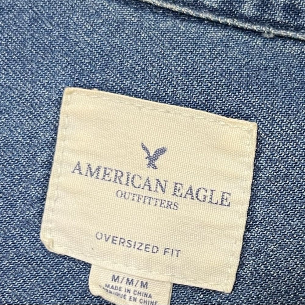 American Eagle Oversized Denim Jacket Women's Medium Blue Distressed Street - Picture 8 of 10